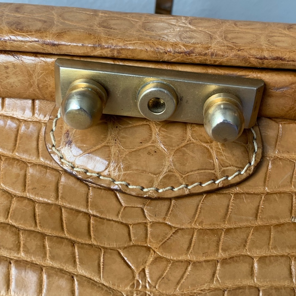 (2) RARE GUCCI 80s Trunk Croc - Picture 8 of 16